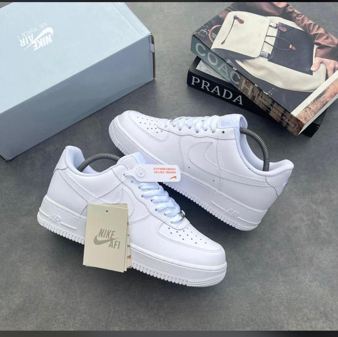 Nike Air Force 1 ⭐⭐⭐⭐⭐