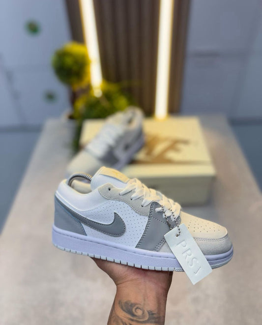 Nike PARIS ⭐⭐⭐⭐⭐