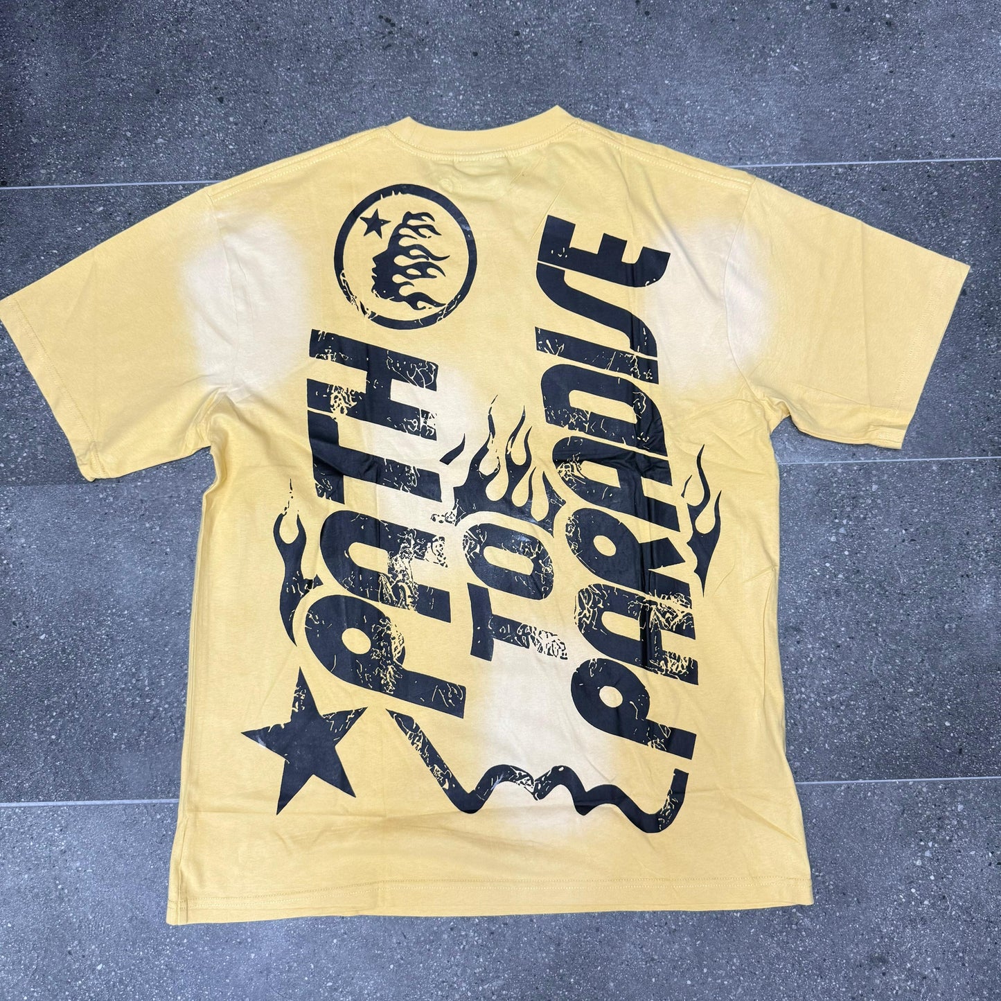 Camiseta Hellstar Yellow